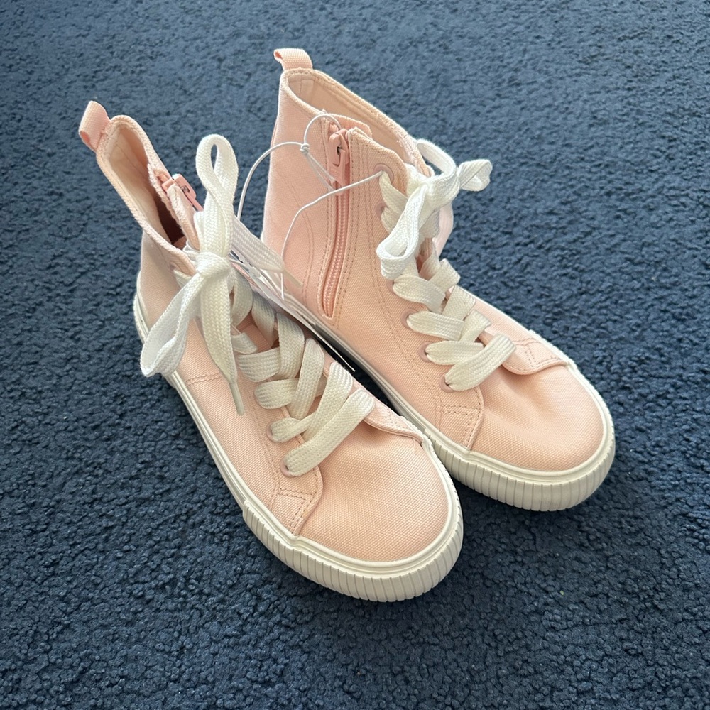 Cat & Jack Big Girls Shoes Size 1